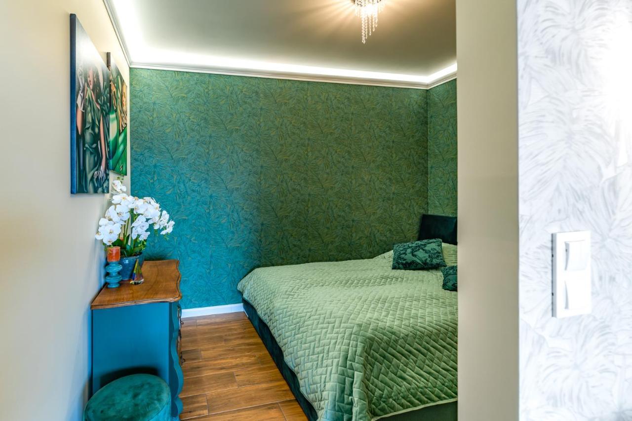 Zielony Apartament Pod Zaglami Zegrze Poludniowe Exteriör bild